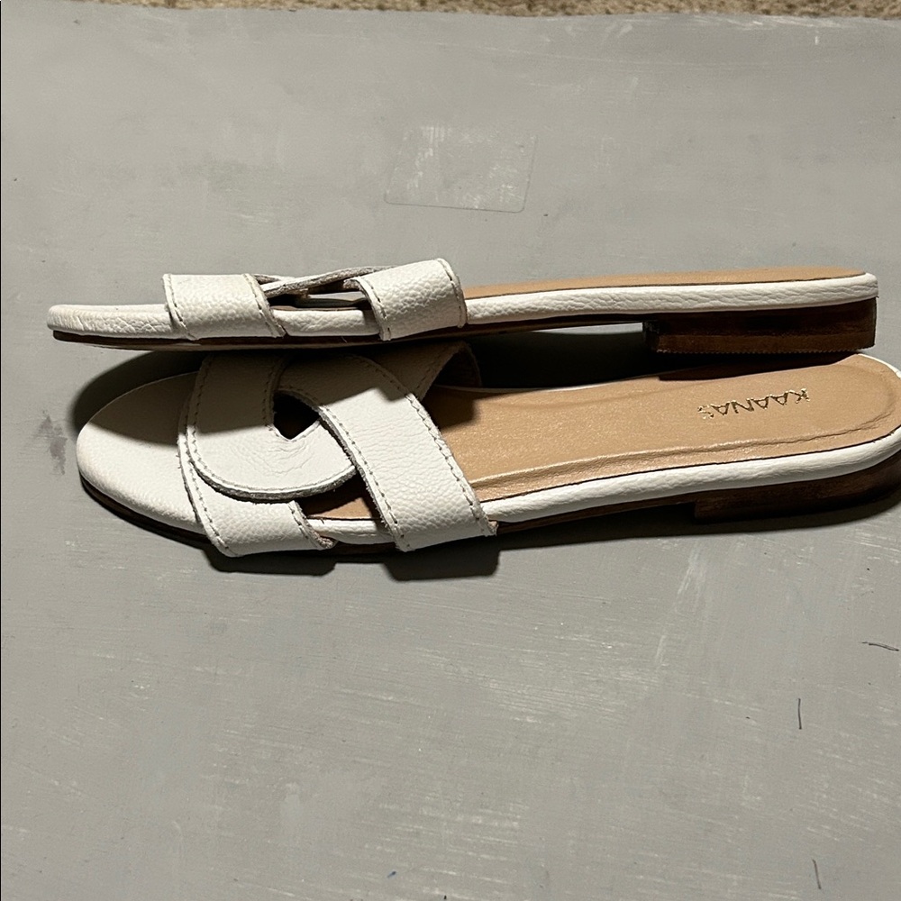 Kaanas Santorini White Leather Women's  Flats Slide Sandals, Size 7 - Picture 9 of 11
